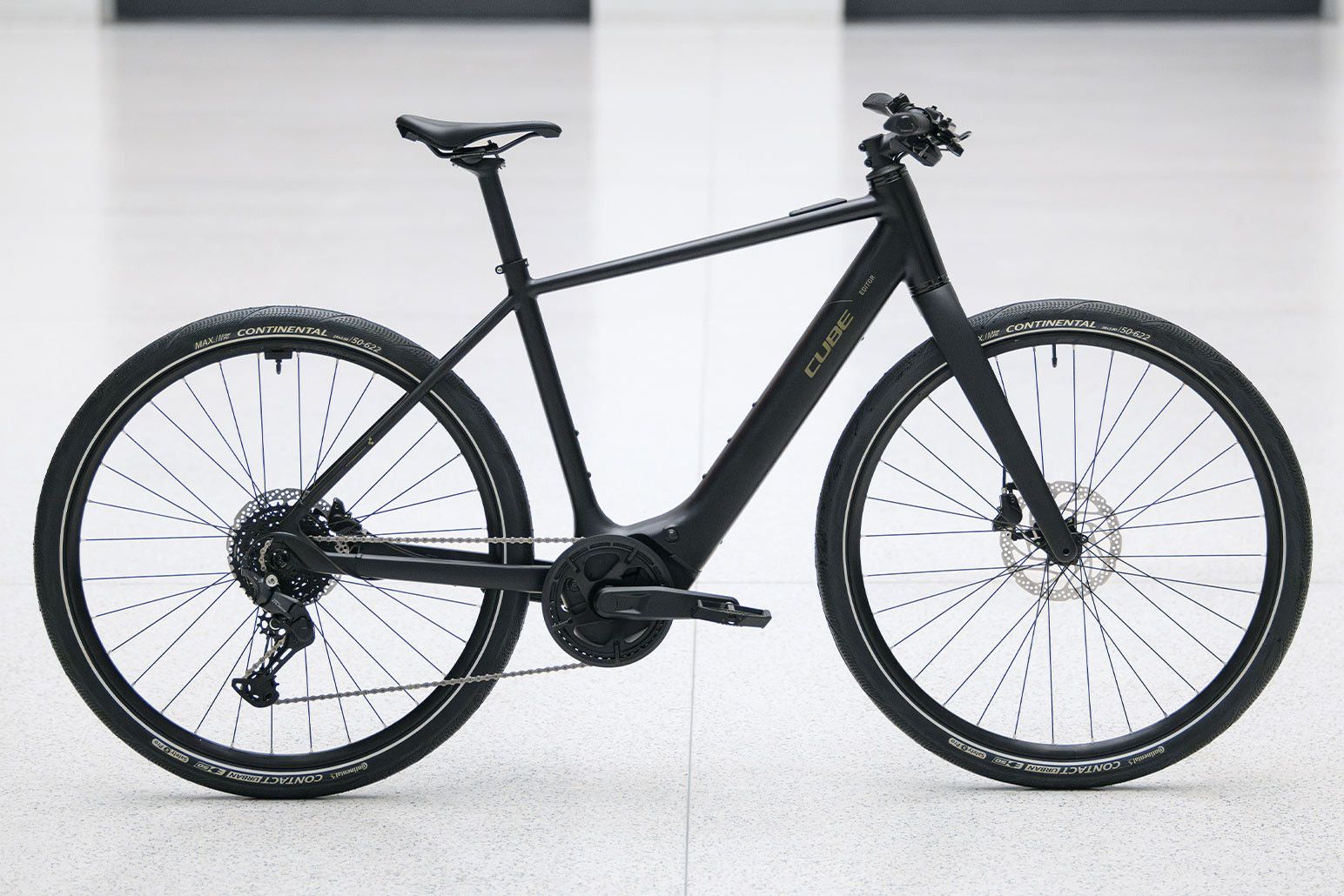 Electric Bike Cube Belt Drive 2019 CUBE HYDE PRO METALGREEN/BLACK - Main Image