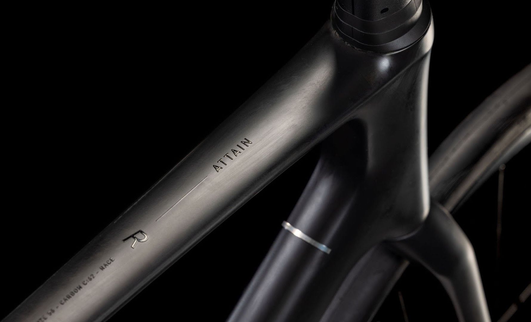 Vélo De Route Cube Attain C:62 SLX Shimano 105 Di2 12V 700 Mm Blanc Cotton Gris 2025
