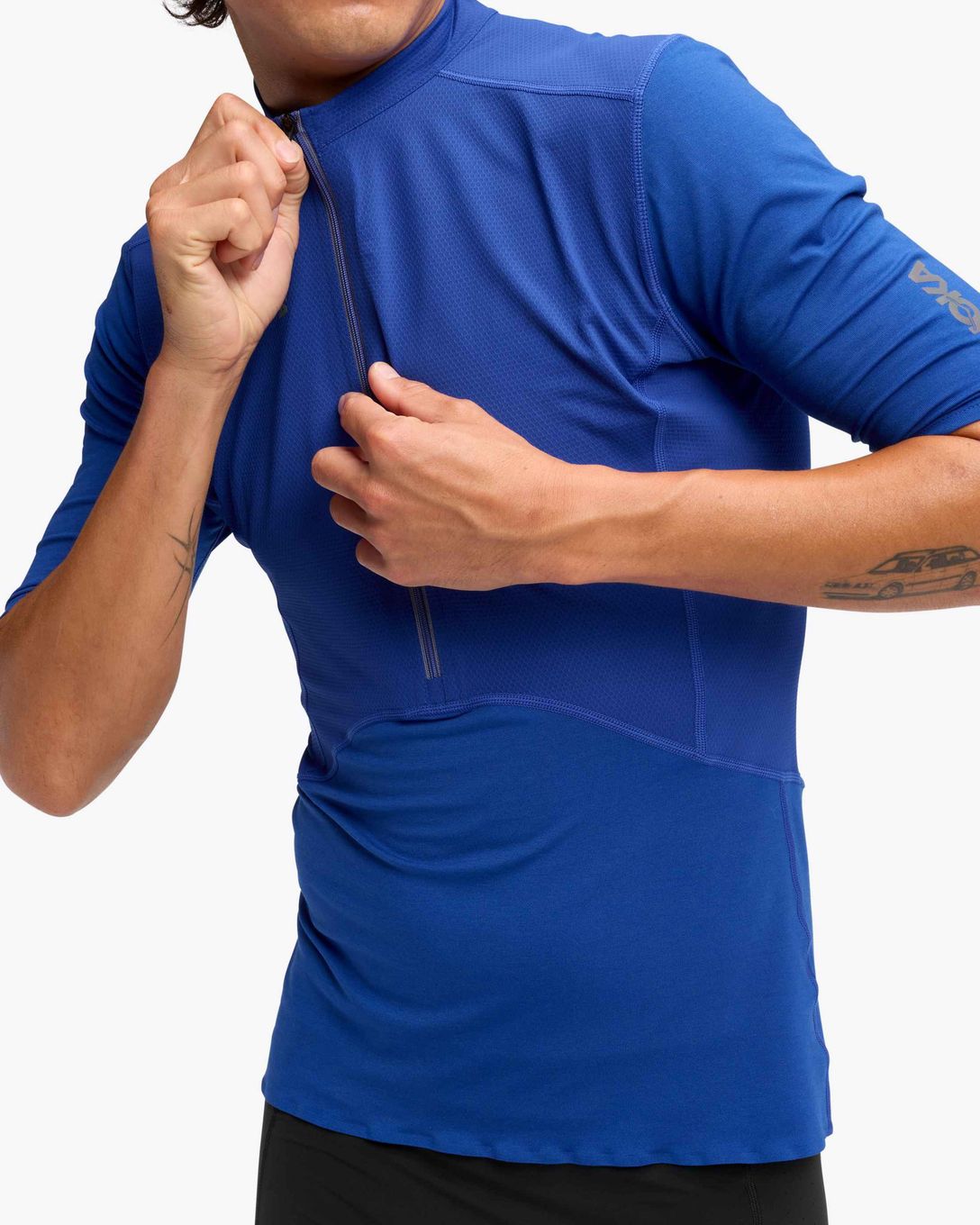 Men's blue Hoka SkyBreeze 1/2 zip short-sleeve jersey | Alltricks.com