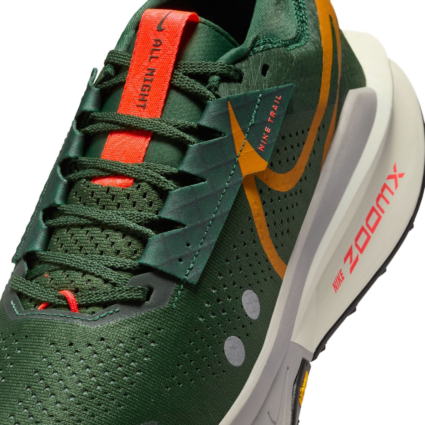 Nike ZoomX Zegama 2 - Gray and Green Athletic Shoes Nike Zegama 2 Women main image 2