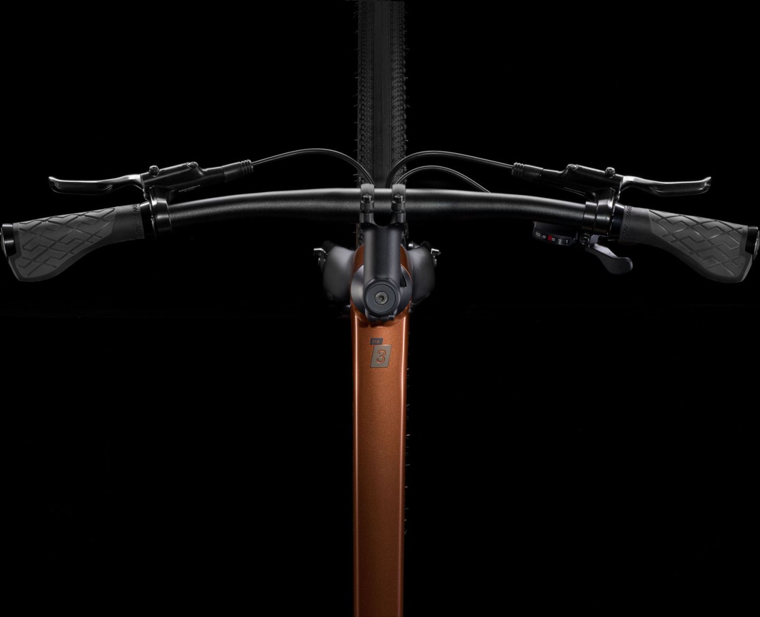 Trek Dual Sport 3 Equipped Fitness Bike Shimano CUES 10V