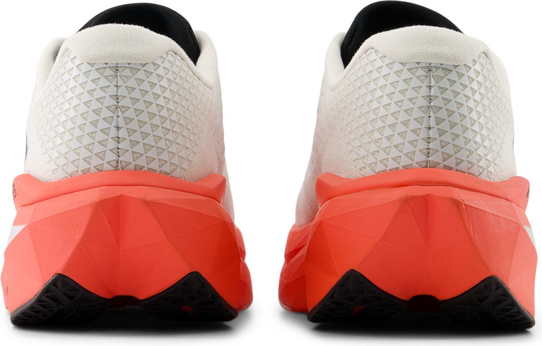 New Balance FuelCell SuperComp Trainer v3 White/Red Men display picture 1