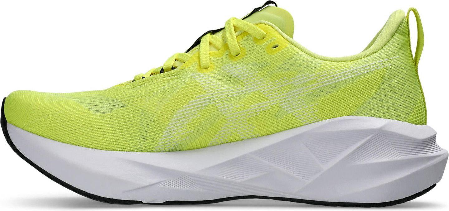 Asics Novablast 5 profile view