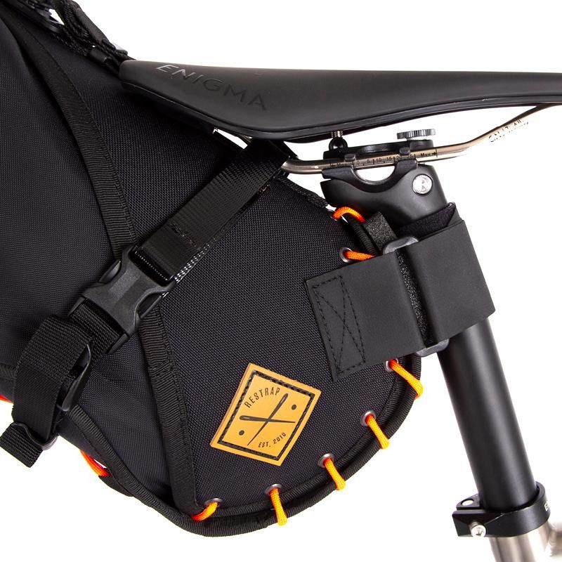 Restrap Saddle Bag 8L Black Orange | Alltricks.com