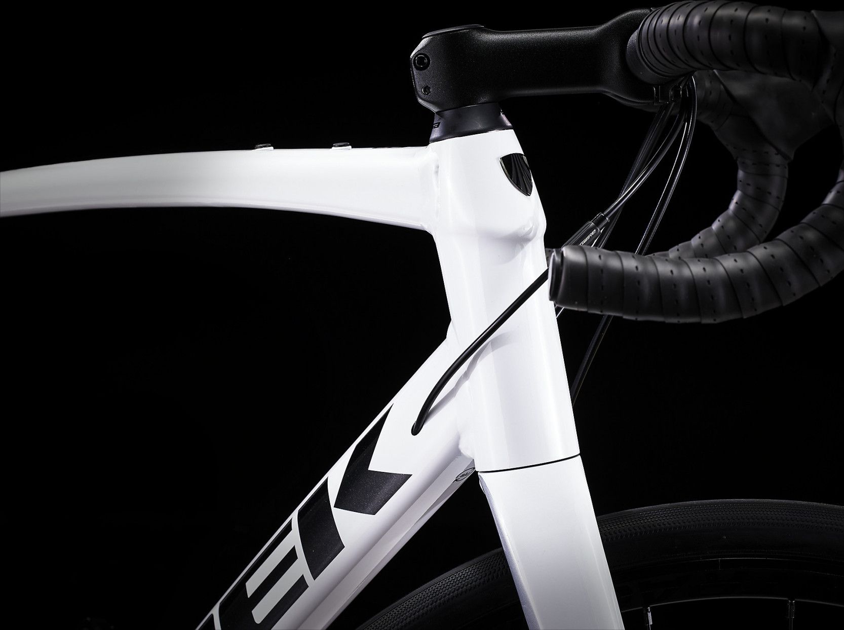 Trek Domane AL 3 Disc Road Bike Shimano Sora 9V 700 mm White 2023