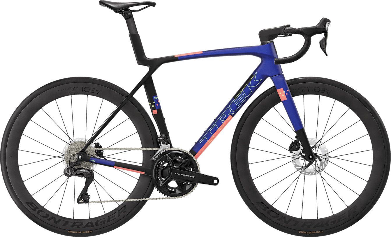 Trek Madone SL 7 Road Bike with Shimano Ultegra Di2 12-Speed, 700