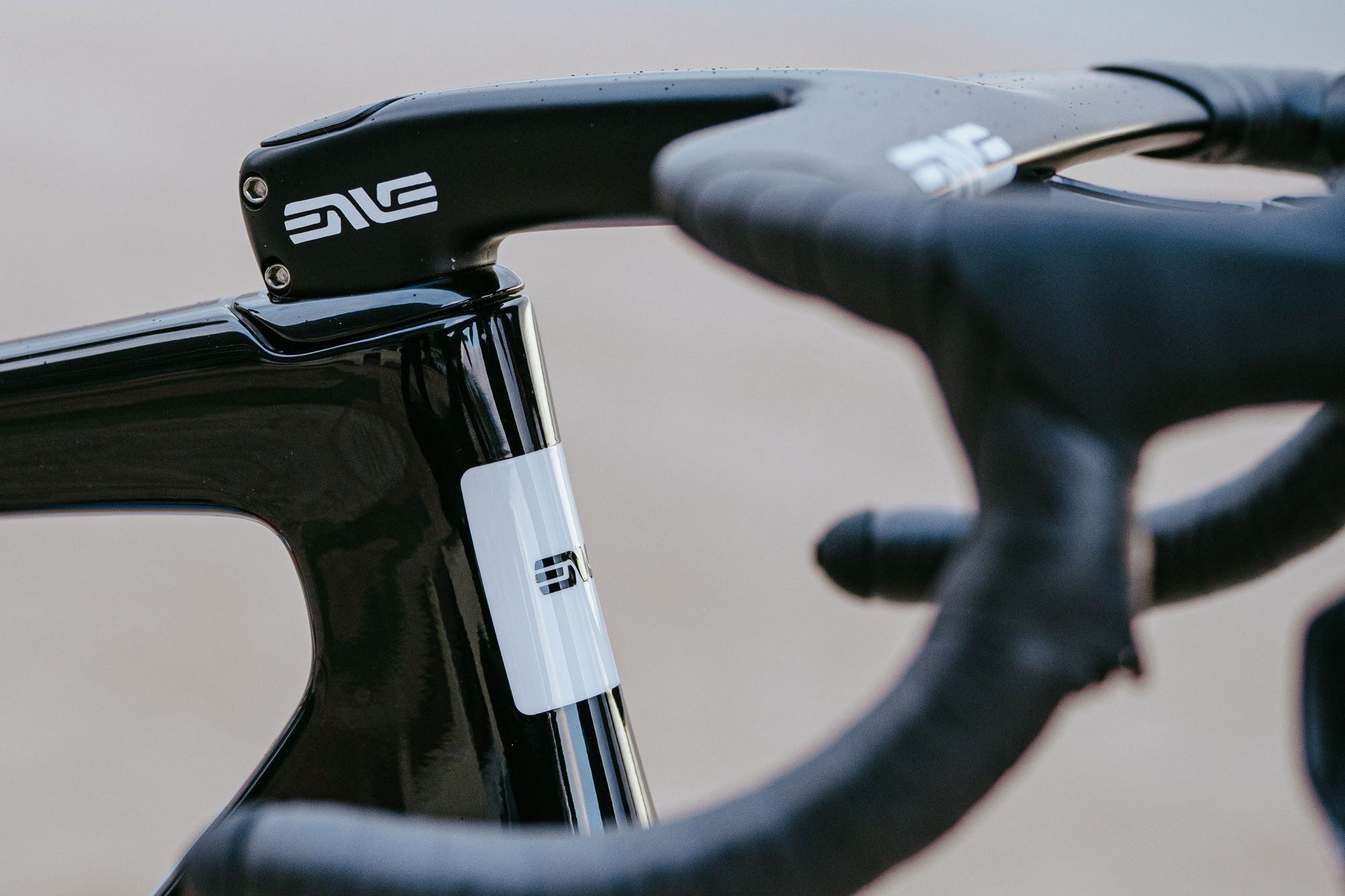 Enve SES Aero Pro One-Piece Bar Cockpit 370/400 mm | Alltricks.com