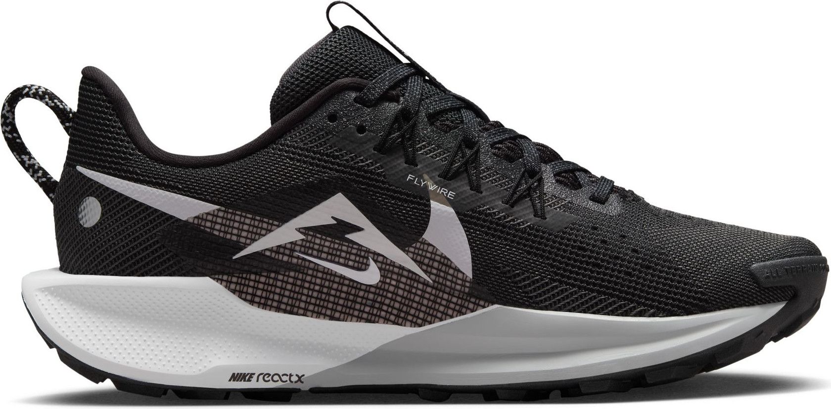 Nike pegasus 36 black and white hotsell