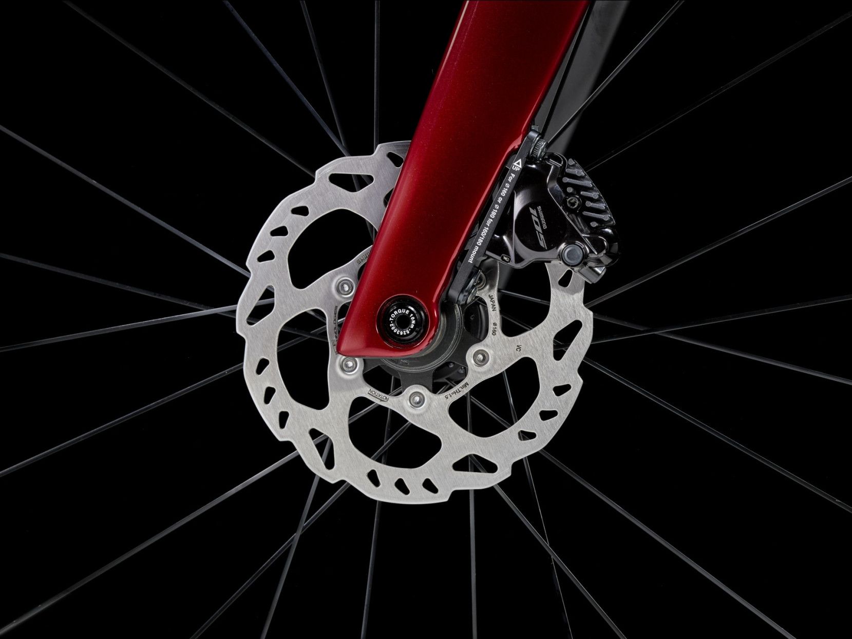 Trek Madone SL 6 Shimano 105 Di2 12V 700 mm Red Road Bike Trek Madone SL 6 Shimano 105 Di2 12V 700 mm Red Road Bike