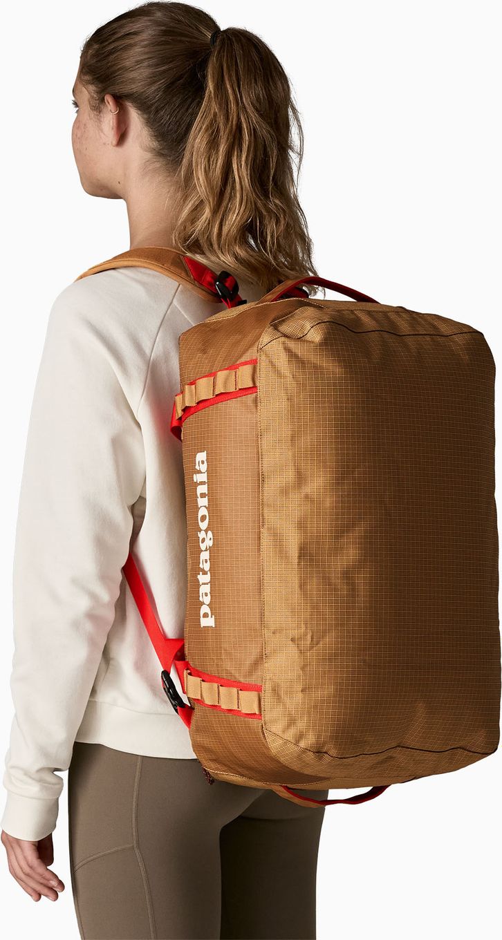 patagonia headway duffel 40 l oaks brown Black Hole 40L Patagonias Black Hole Duffel 40L is the perfect bag for long weekends or lightweight trips Patagonia Black Hole Duffel 40L