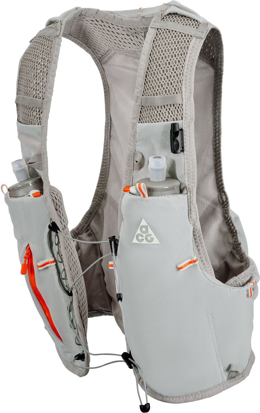 ウォーキング・ランニングウェア NikeACG Goat 5L Hydration Pack 2 x 500ml Nike ACG Goat 5L Hydration Pack + 2 x 500ml Flasks Gray Unisex