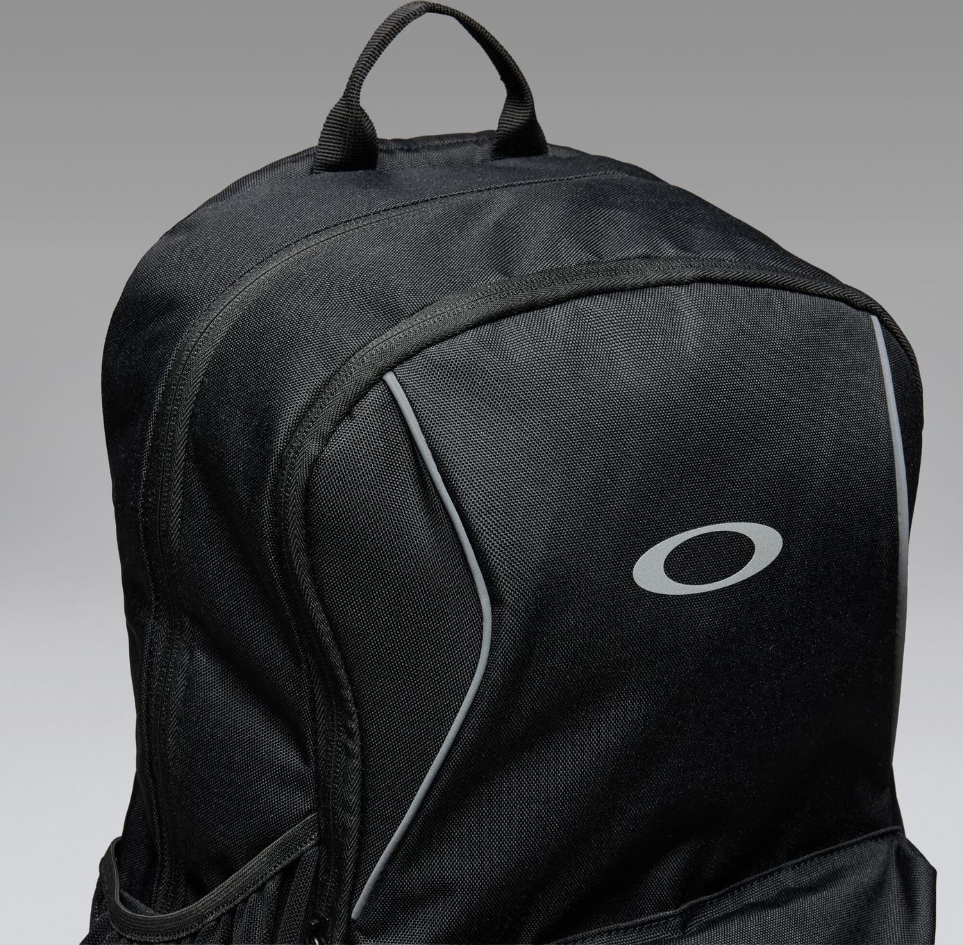 Oakley Spark Traverse 28L Backpack - Black | Alltricks.com