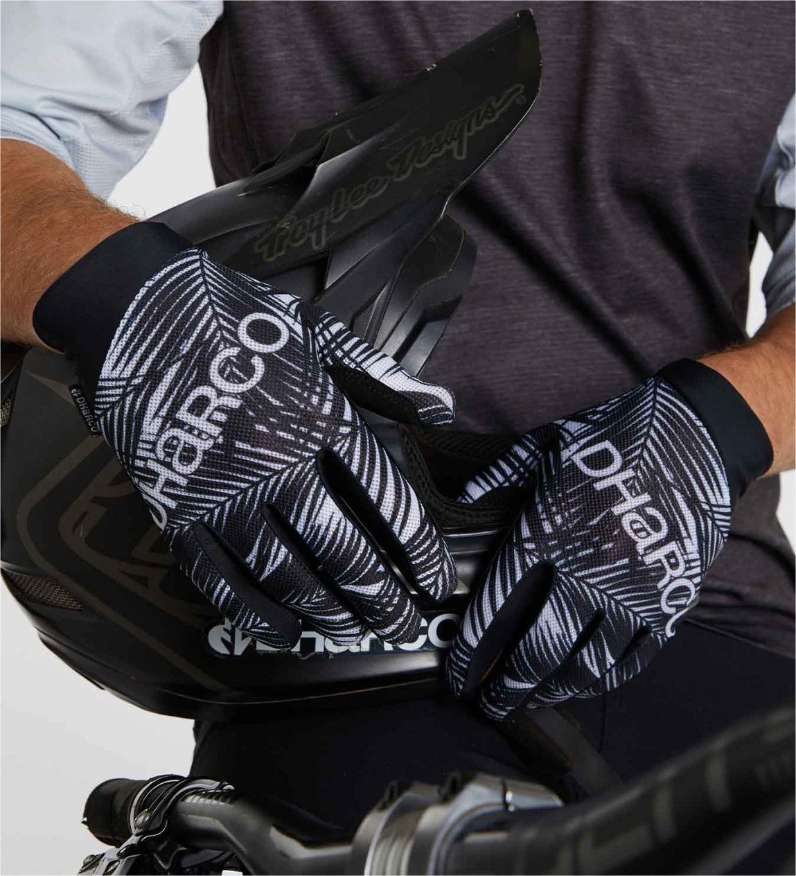 Dharco gloves deals