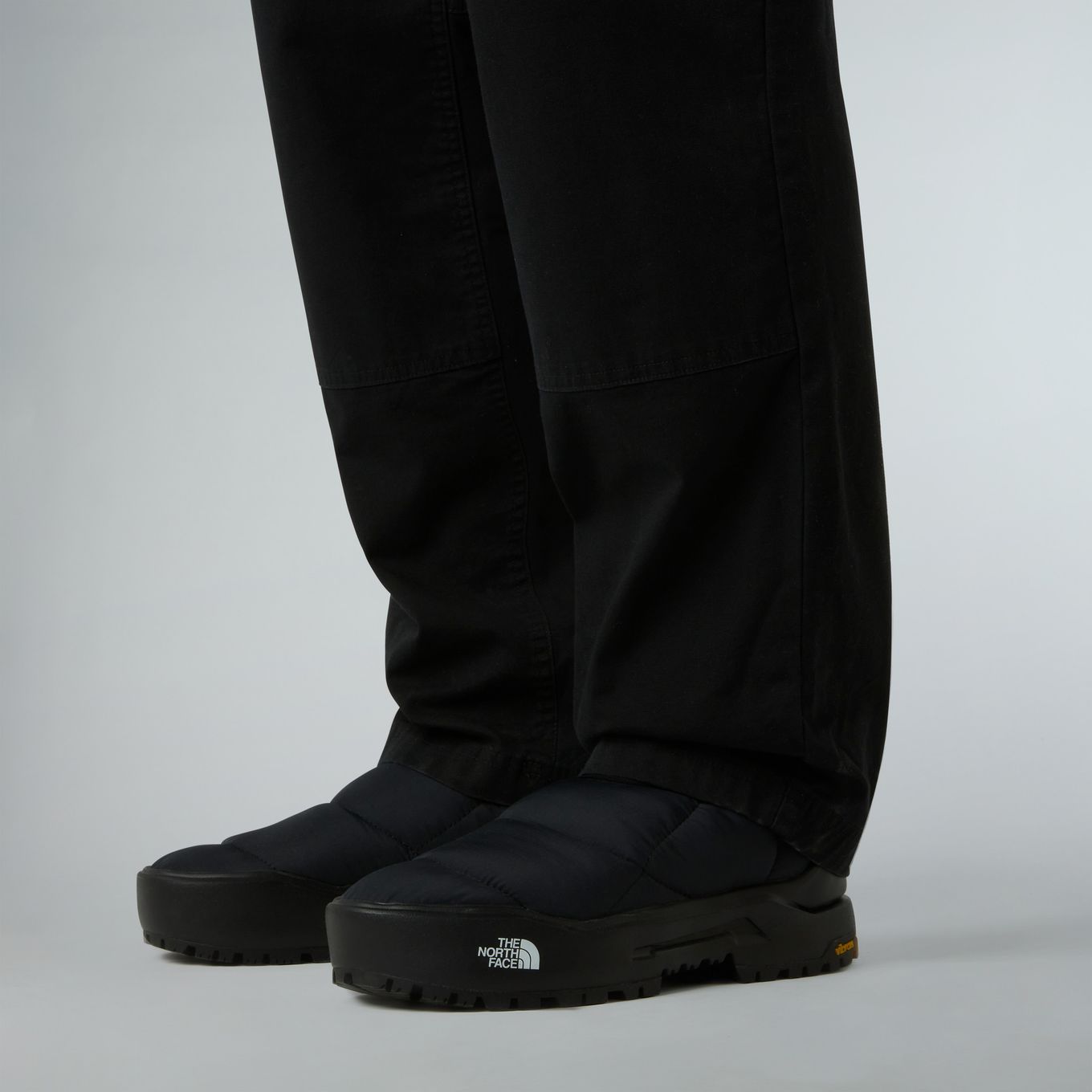 The North Face Base Camp Thermoball Black Unisex Shoes | Alltricks.com