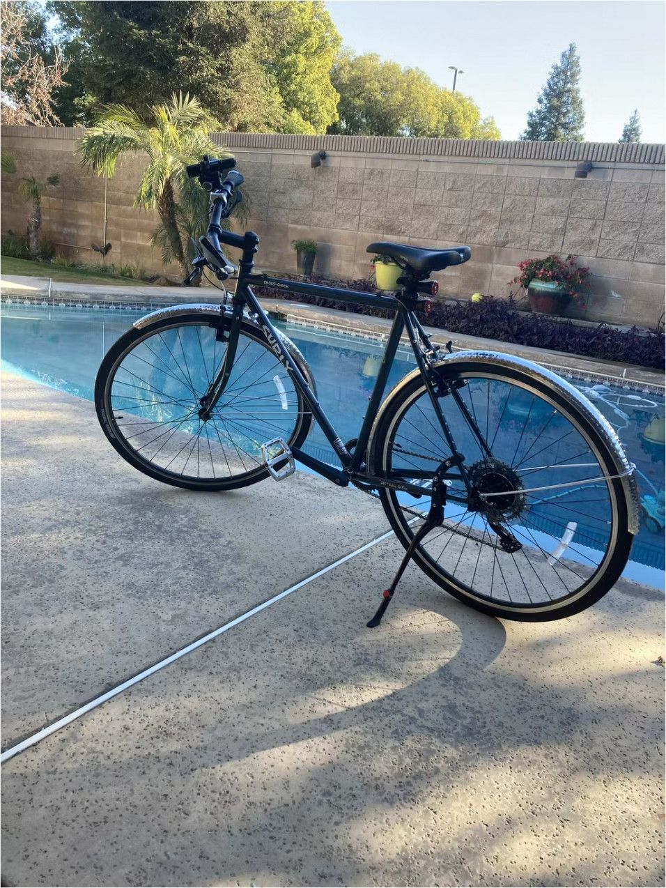 Pair of VeloOrange Mudguards 27 Hammered Fenders 45mm Silver Alltricks