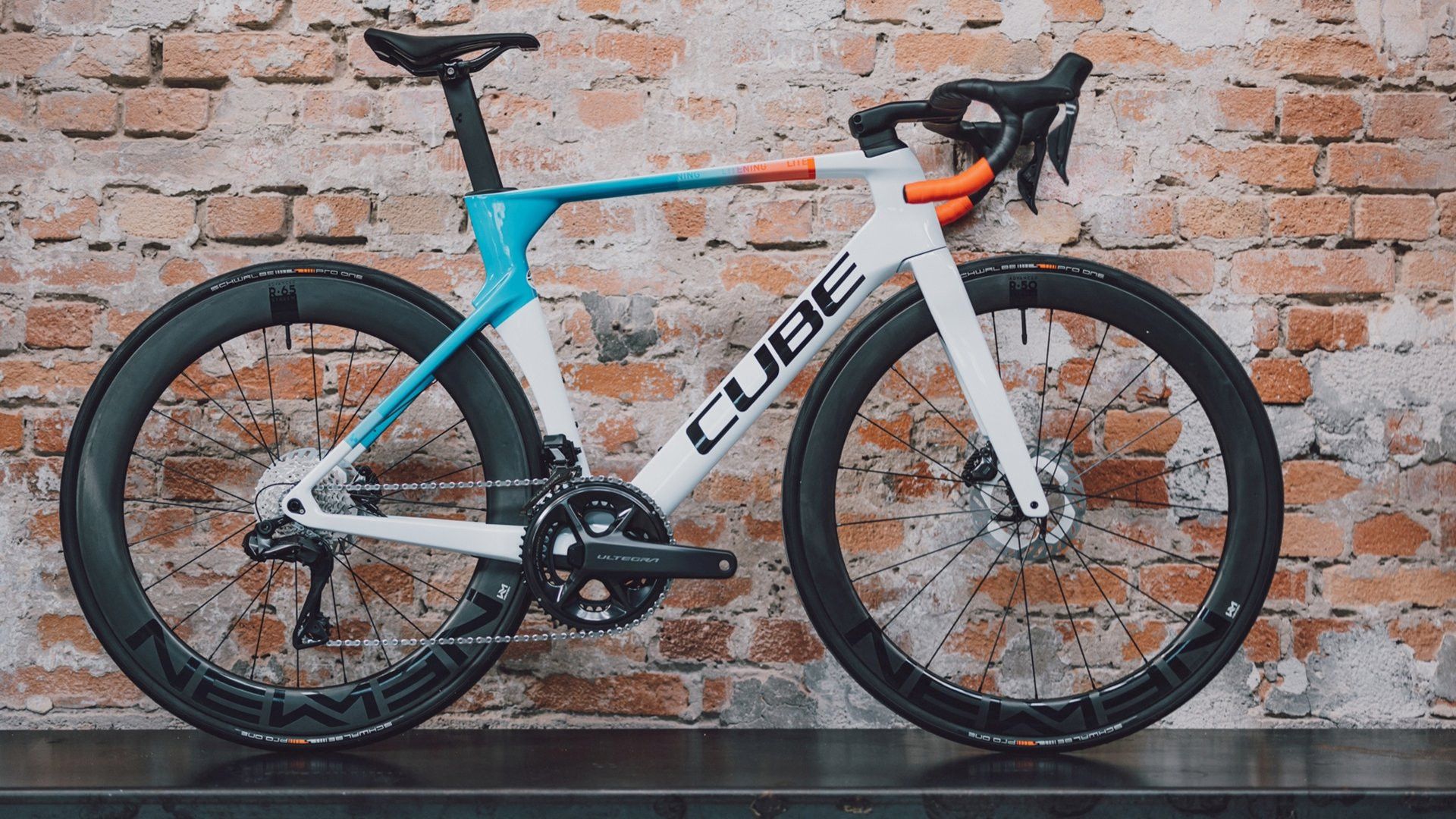 自転車本体 CUBE Lightning C68x 2020 Di2 52 Zipp404 自転車本体 CUBE Lightning C68x 2020 Di2 52 Zipp404 CUBE Lightning