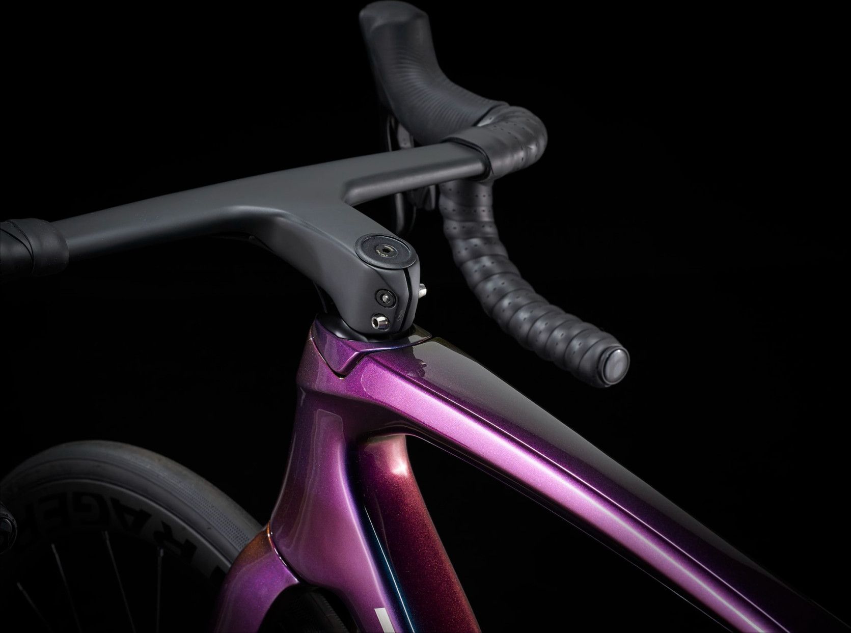 PPF施工済 Emonda SLR 2022 Amethyst フロントフォーク PPF施工済 Emonda SLR 2022 Amethyst フロントフォーク PPF施工