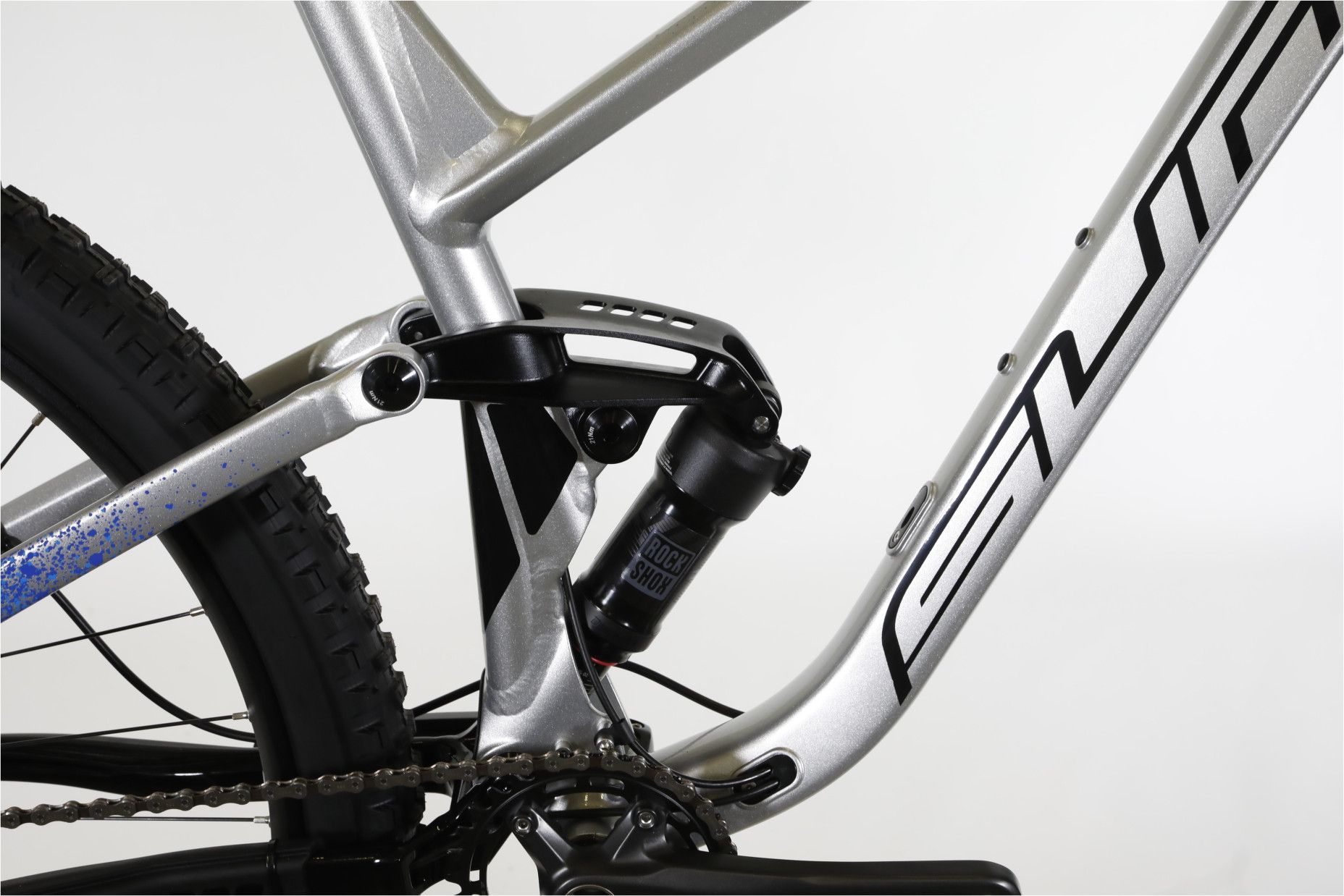 Vtt Sunn 26 Taille L - XL Shimano Alivio 3 X 8 Gris - Révision Effectuée (factu