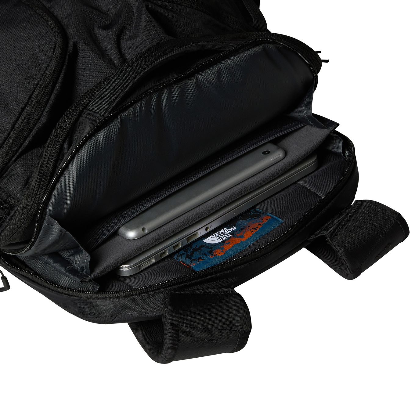 16 trek laptop backpack Thule