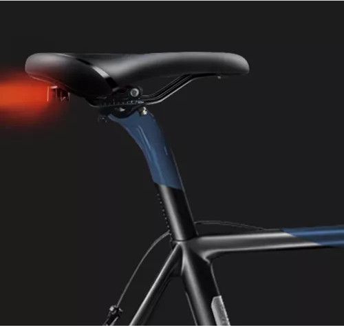 Feu Arrière LED Pour Vélo - À Fixer Sous La Selle - Lumière De Sécurité - Neuf