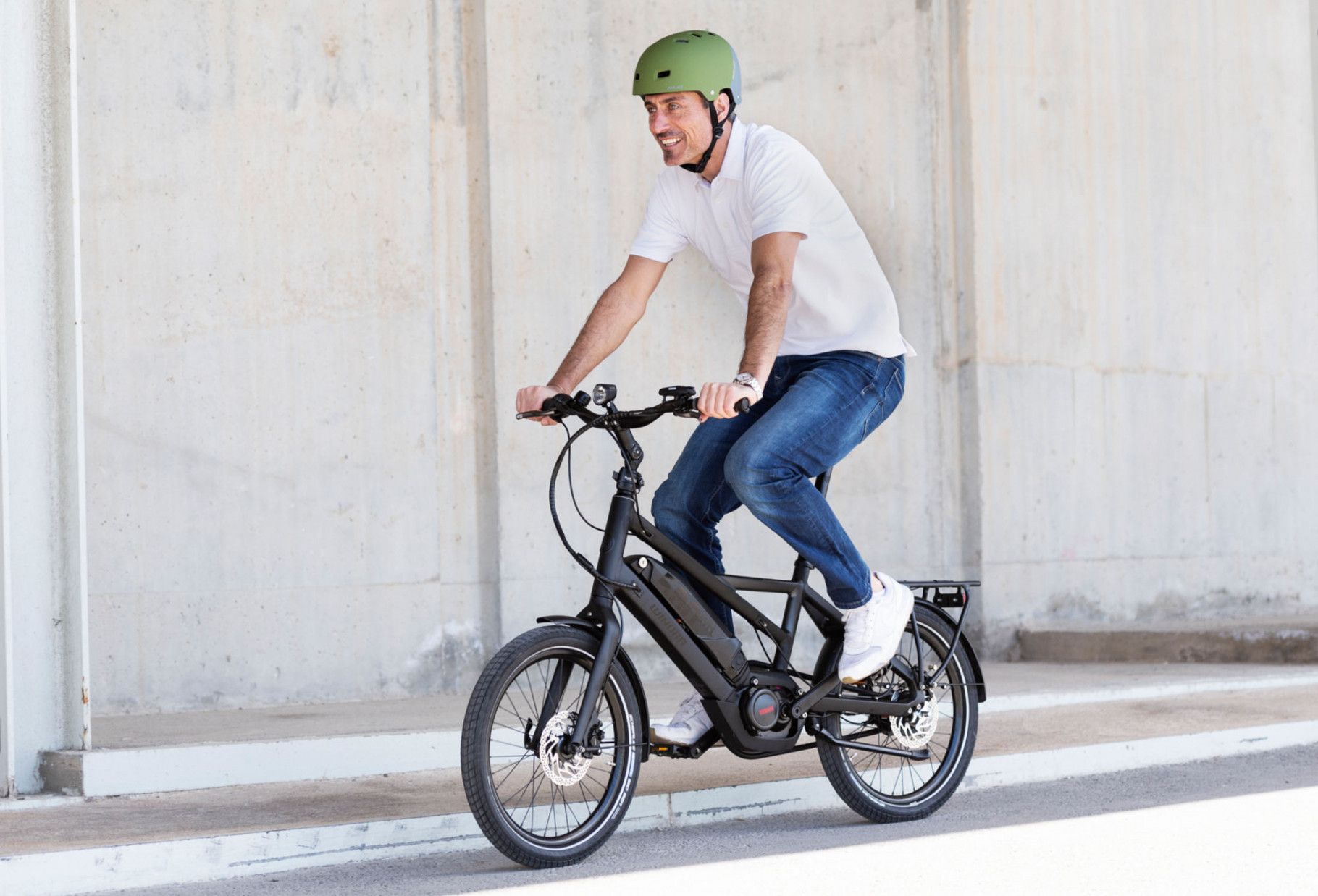 Winora Radius Tour Electric City Bike Shimano Nexus 8S 500 Wh 20