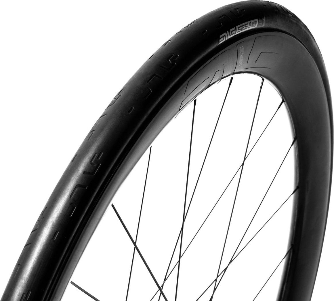 Enve SES Race Day Tubeless 700 Tire Black | Alltricks.com