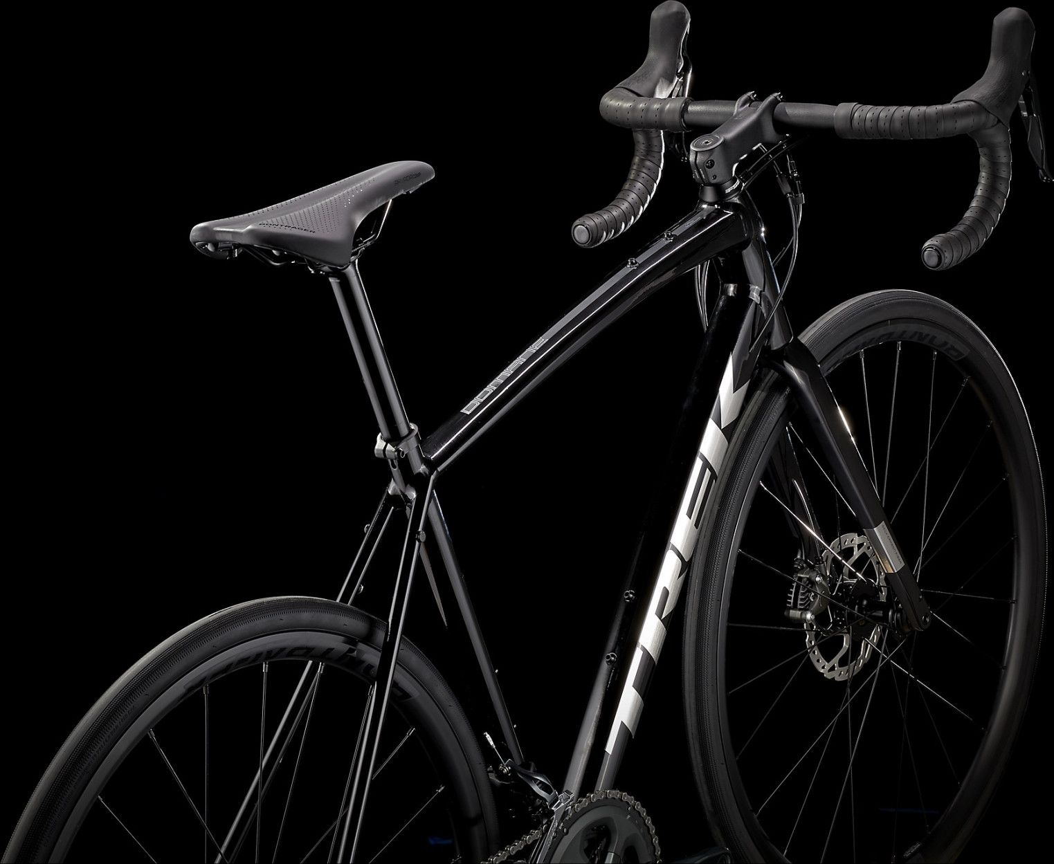 Trek Domane AL 4 Disc Shimano Tiagra 10S 700mm Road Bike Trek Domane AL 4 Disc Shimano Tiagra 10S 700mm Road Bike