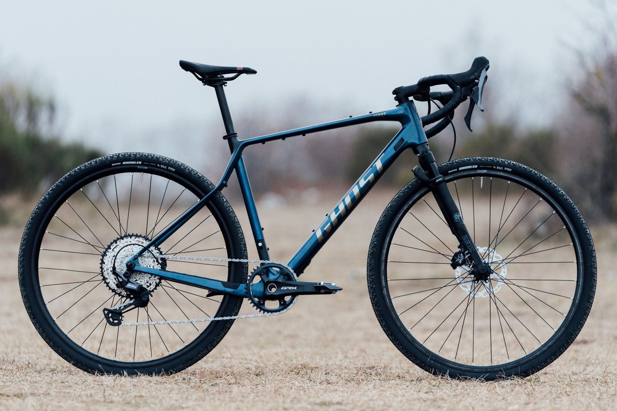 Ghost Asket CF Full Party Gravel Bike Shimano GRX 12S 700 mm