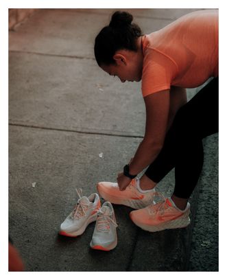 Zapatillas de running para mujer Kiprun KS900 2 Blanco/Coral
