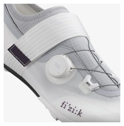 Scarpe da MTB Fizik Ferox 2 in carbonio, bianco/grigio chiaro