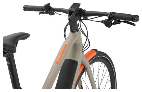 Wiederaufgearbeitetes Produkt - Elektrisches Citybike BMC 257 AMP AL Two ST Shimano Deore 12V 625 Wh 700 mm Beige Powder Sand 2023