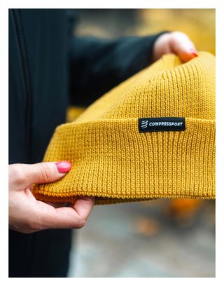 Compressport Podium Beanie Yellow