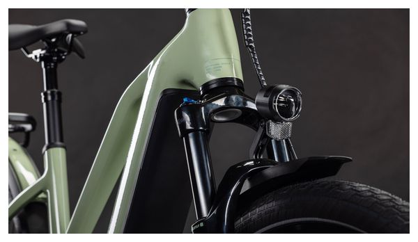VTC Électrique Cube Kathmandu Hybrid One 800 Trapeze Shimano Cues 10V 800 Wh 700 mm Vert Pea 2026