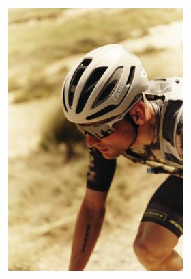 Casco Abus Taipan beige