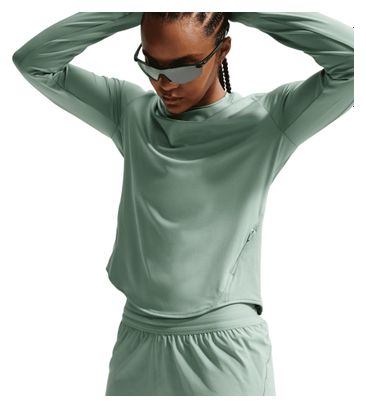 Pantaloncini 2 in 1 Nike Swift da donna, verde