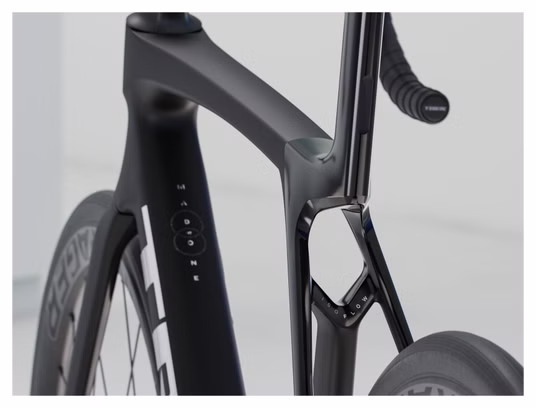Trek Madone SL 6 Sram Rival AXS 12V 700 mm Nero Bicicletta da strada di 8a generazione