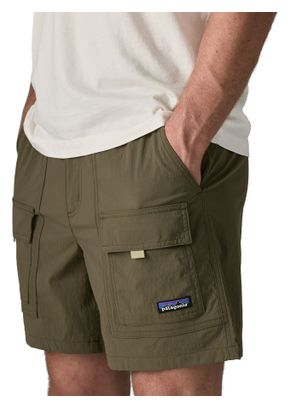 Pantalones cortos Patagonia Outdoor Everyday 6 in. Verde Hombre