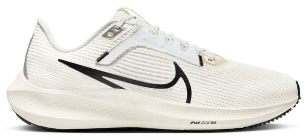 Zapatillas Nike Air <strong>Zoom Pegasus 40 Beige</strong> Negro Mujer