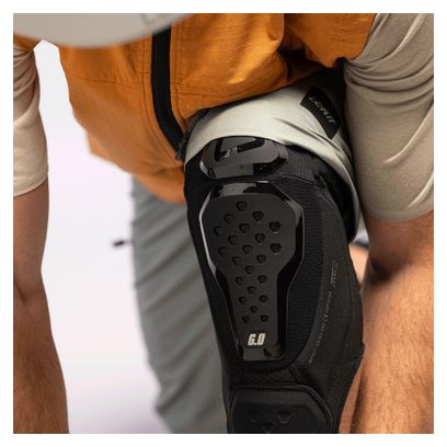 Genouillères avec Protège Tibia Leatt 6.0 Evo EXT Noir