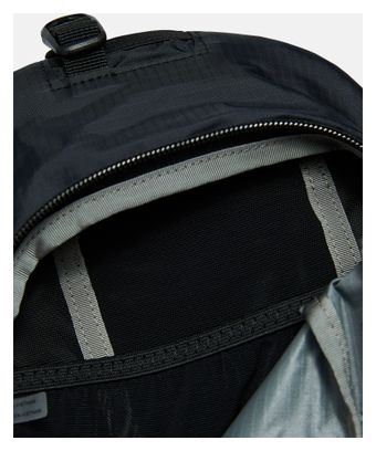 Peak Performance 4.5L Shoulder Bag, Black