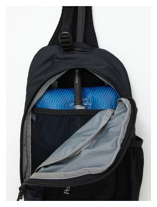 Peak Performance 4.5L Shoulder Bag, Black