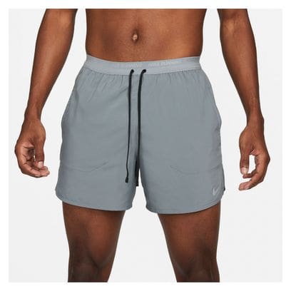 Pantalón corto Nike Dri-Fit Stride gris