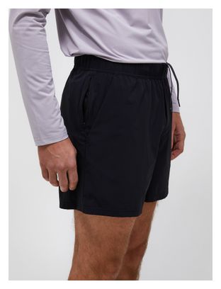 Pantalones cortos Peak Performance Tech Jogger negros para hombre