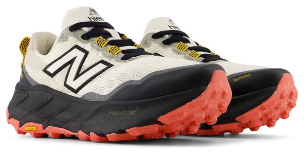 Trailrunning-Schuhe New Balance Fresh Foam X Hierro v9 Beige/Schwarz/Pink Women