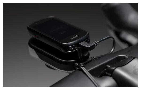 Faro anteriore BBB Slice 600i con inserti Garmin/Wahoo