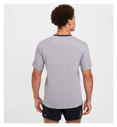 Maillot manches courtes Nike Trail Solar Chase Gris Homme