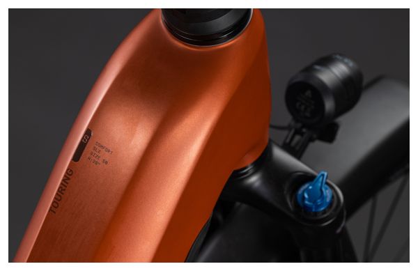 VTC Électrique Cube Touring Hybrid Comfort SLX 800 Easy Entry Shimano Nexus 5V Courroie 800 Wh 700 mm Rouge Orange Chilli 2026