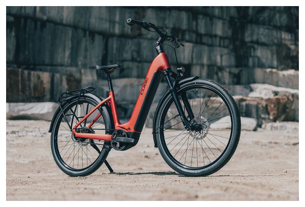 VTC Électrique Cube Touring Hybrid Comfort SLX 800 Easy Entry Shimano Nexus 5V Courroie 800 Wh 700 mm Rouge Orange Chilli 2026