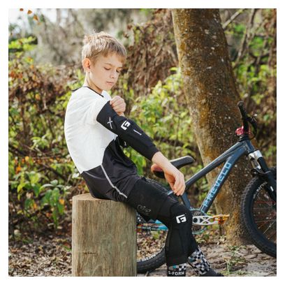 Coderas G-Form Pro-X4 Youth Negro