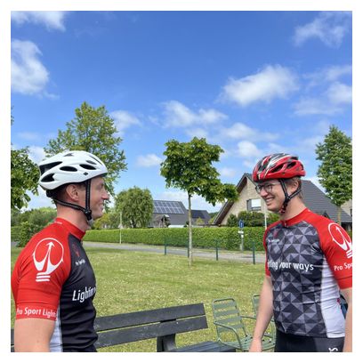 Casque de vélo - Femmes/Hommes - Noir/Rouge